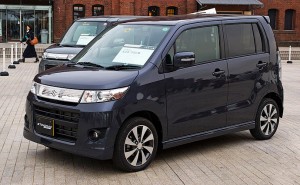 36 jpg 300x185 Новая модификация популярного Suzuki Wagon R вышла в Японии